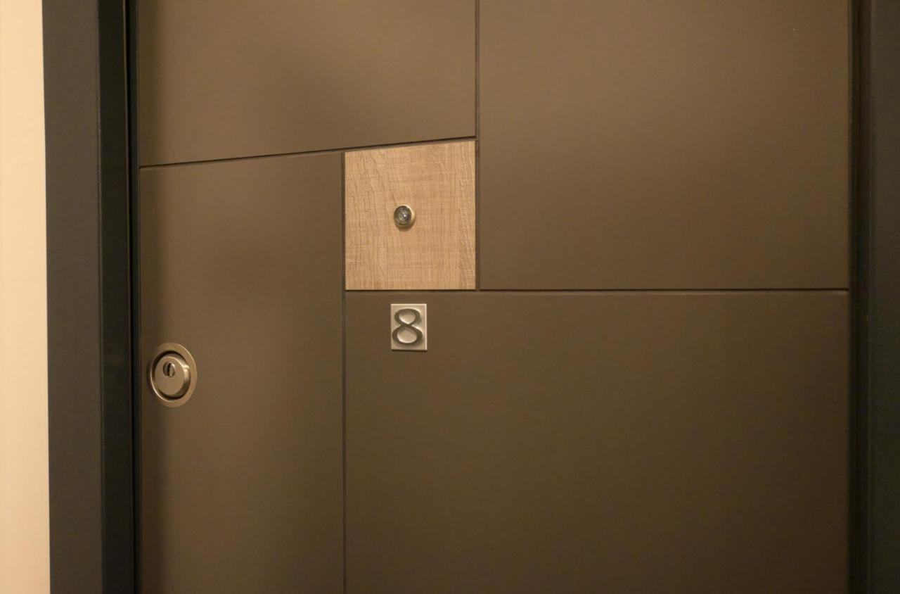 Luana Airport Apartments #8 Otopeni Kültér fotó